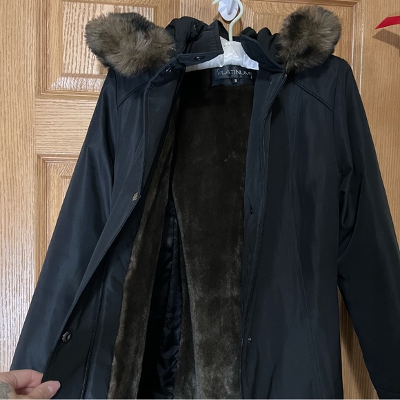 Long black platinum brand fur lined winter coat - Picture 2 of 6